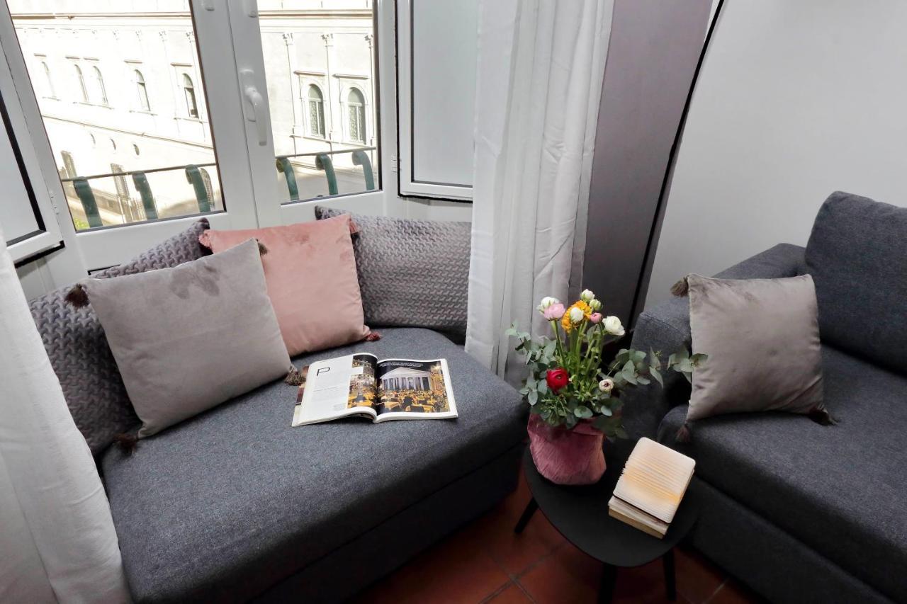 Campo De Fiori Apartment โรม ภายนอก รูปภาพ