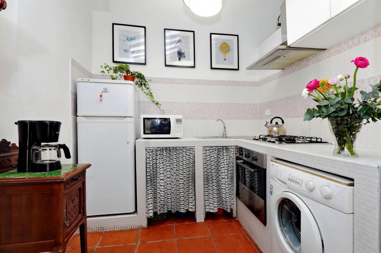 Campo De Fiori Apartment โรม ภายนอก รูปภาพ