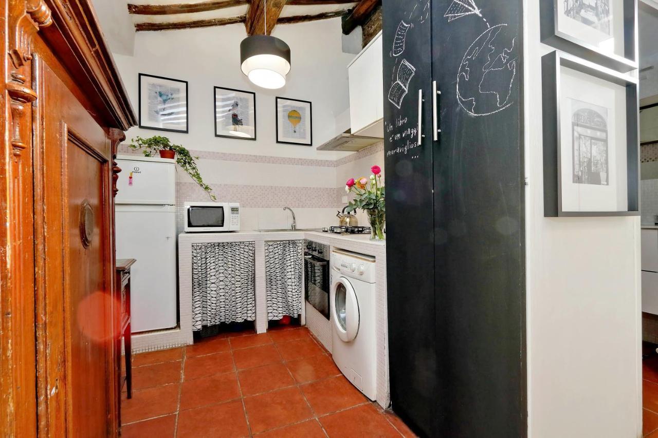 Campo De Fiori Apartment โรม ภายนอก รูปภาพ